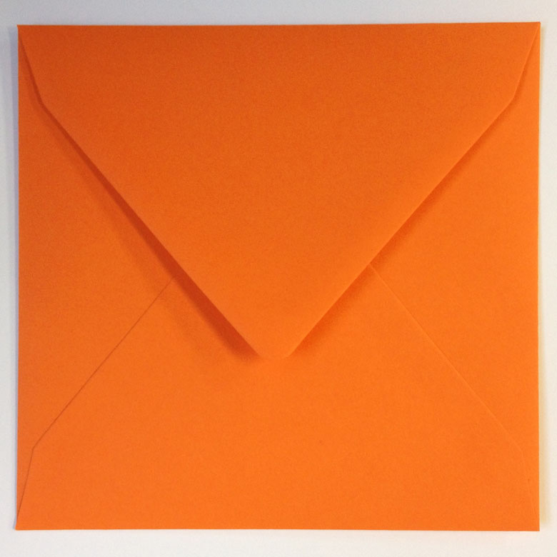 Briefumschlag 16x16 cm orange, quadratisch mit Nassklebung