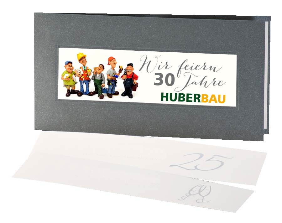 Einladungskarte für Baufirma Firmen Jubiläum in anthrazit grau, mit eigenem Foto und Firmenlogo im Corporate Identity