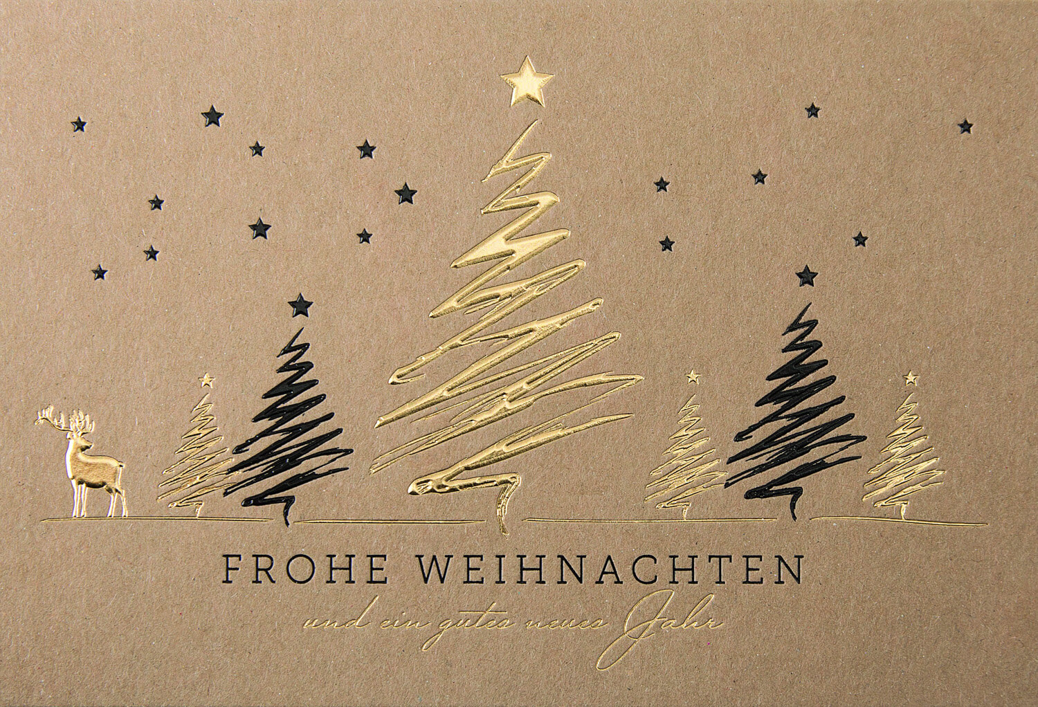 Braune Fetsttagskarte mit abstrakten Weihnachtsbäumen und guten Wünschen