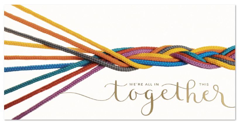 Bunte Grußkarte mit bunten Schnüren und goldenem Spruch "We're all in this together", DIN lang