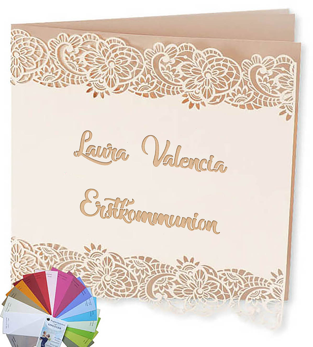 Einladungskarte zur Erstkommunion creme mit Blumen und eigenen Namen in Laserstanzung