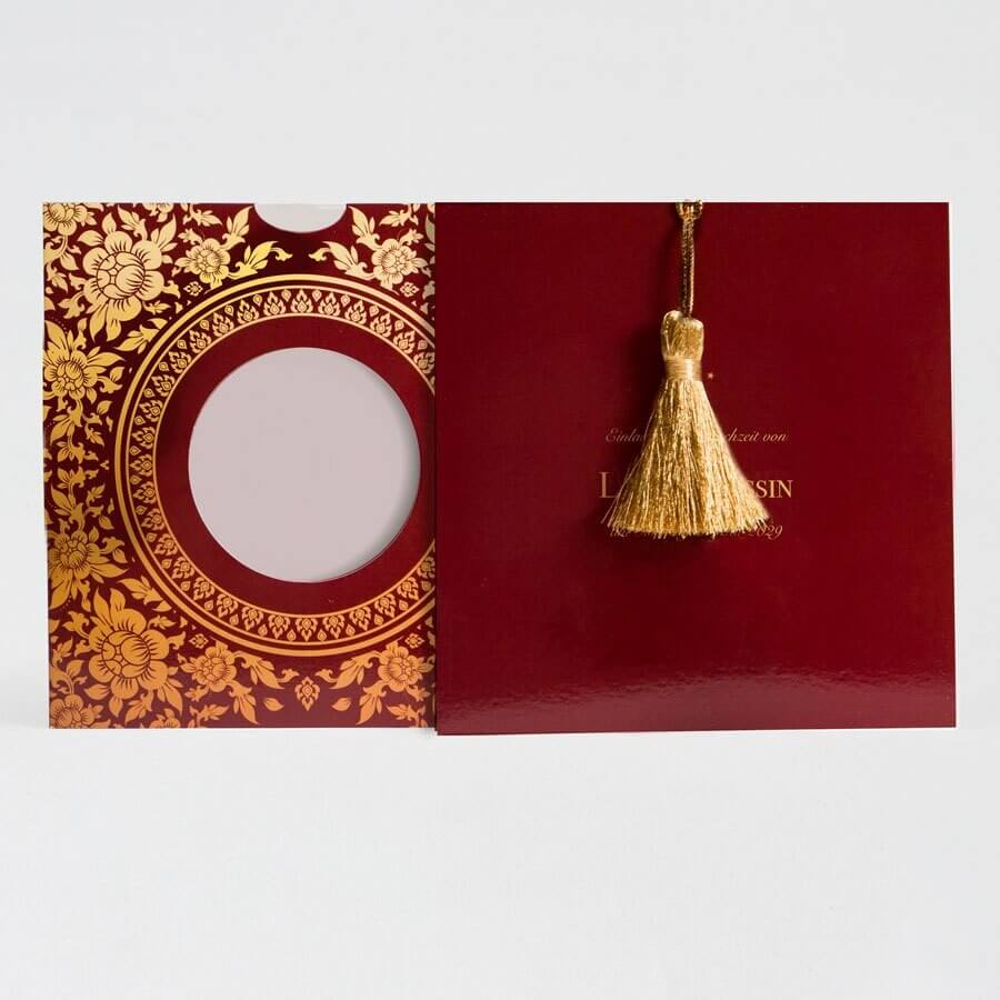 Orientalische Pocket-Einladungskarte zur Hochzeit in rot und gold mit prunkvoller Quaste