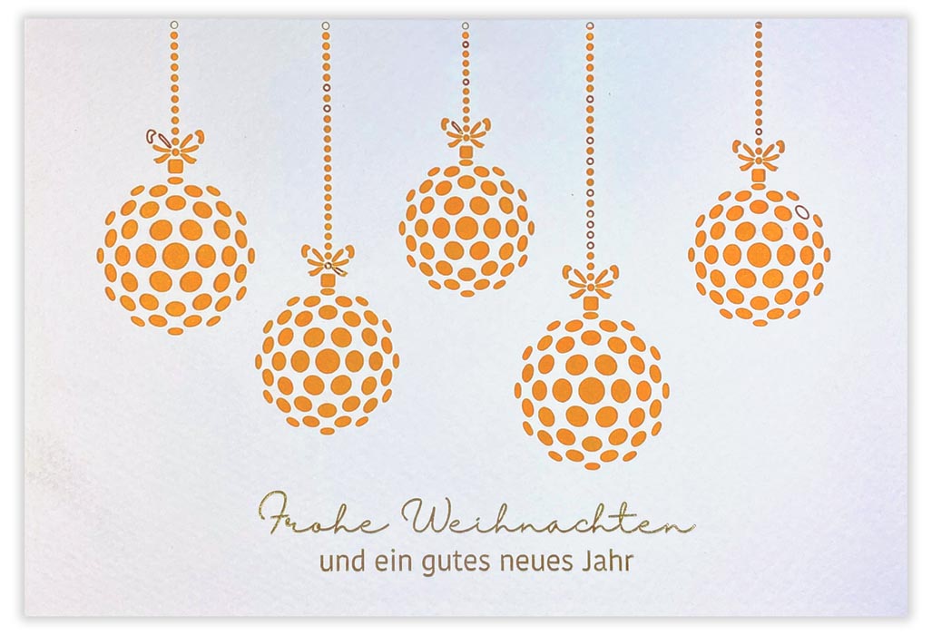 Weiße Weihnachtskarte mit Laserstanzung, Goldfolienprägung und Einlegeblatt in orange