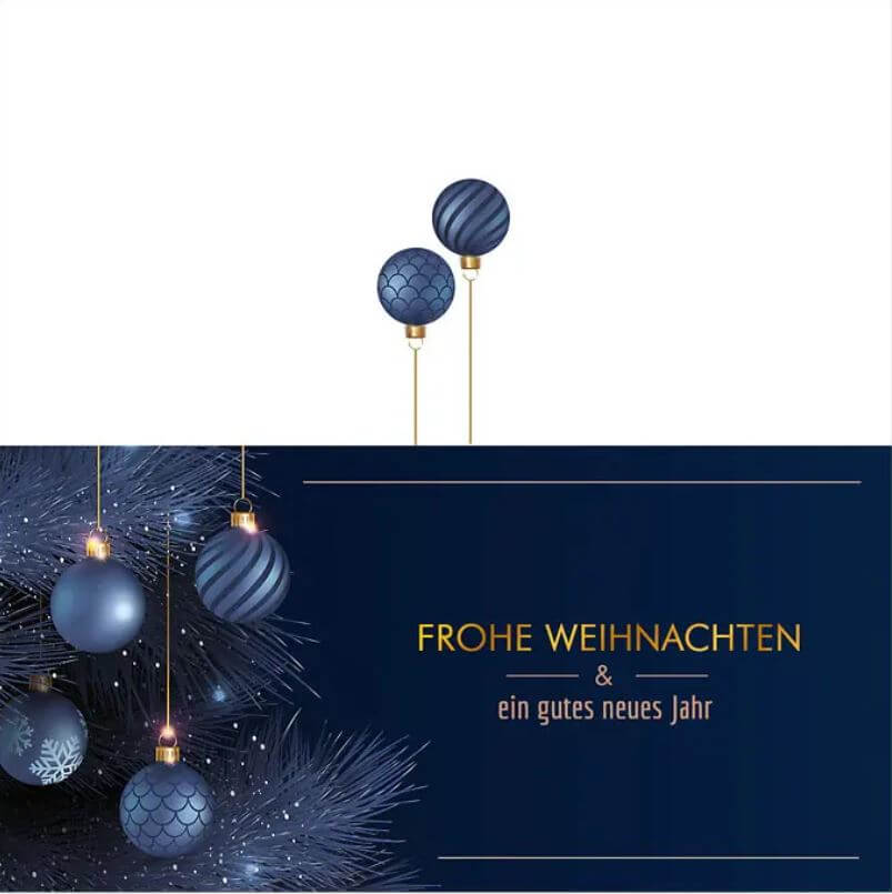 Dunkelblaue Weihnachtskarte mit blauen Kugeln und Weihnachtsgruß