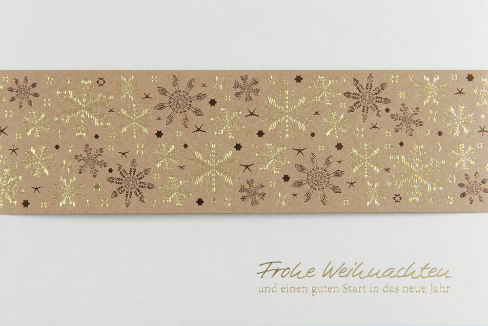 Cremefarbene Weihnachtskarte mit naturbrauner Banderole und edler Folienprägung