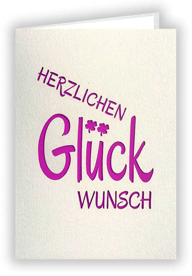 Weiße Glückwunschkarte aus Metallickarton, im Hochformat, mit Ausstanzung "Herzlichen Glückwunsch" und magenta/weißem Einlegeblatt 