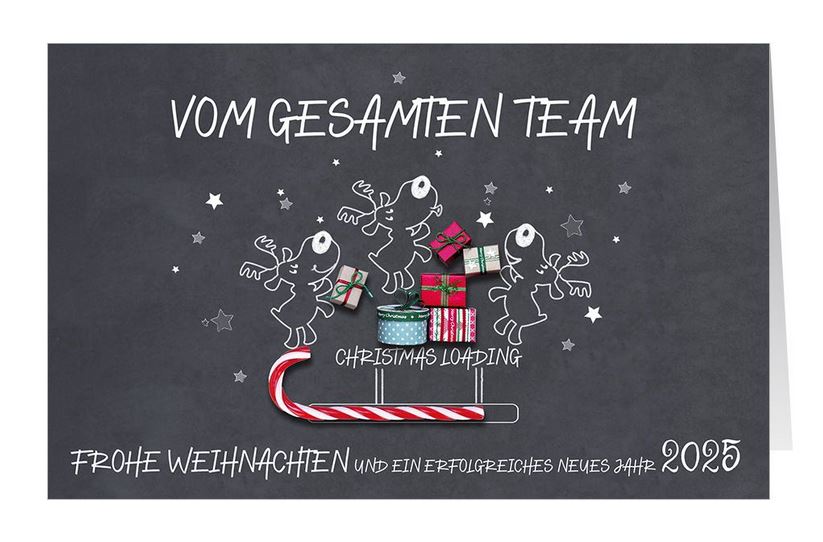 Humorvolle Firmen-Weihnachtskarte mit lustigen Rentieren beim Beladen des Schlittens mit Geschenken