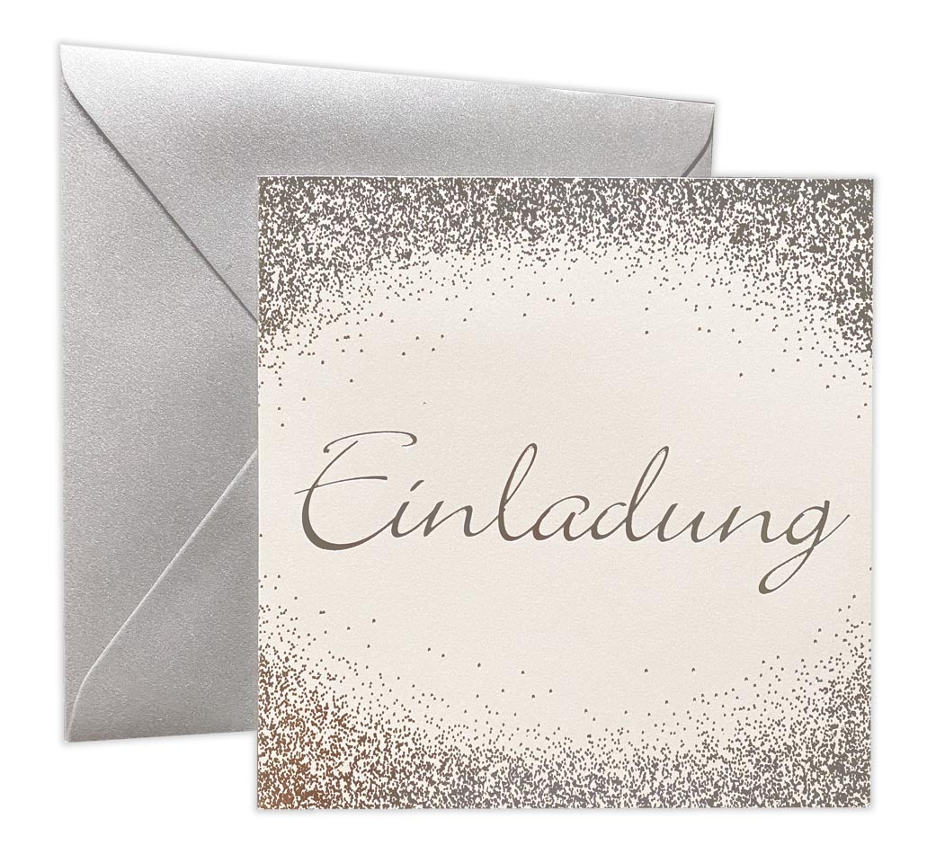 Perlmuttfarbene Einladungskarte zur Silberhochzeit mit exclusiver Folienprägung in silber, mit silbernem Briefumschlag