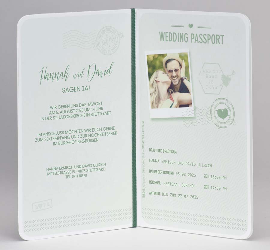 Innenseite von Wedding-Passport-Einladungskarte mit eigenem Foto und Beispieldruck