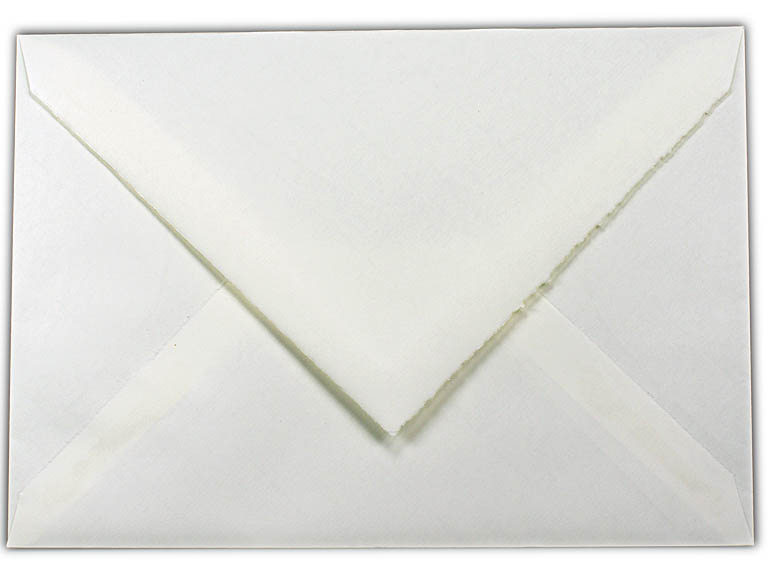 Bütten Briefumschlag, cremeweiß 135 x 192 mm, 115 g/m² spitze Klappe mit Büttenrand