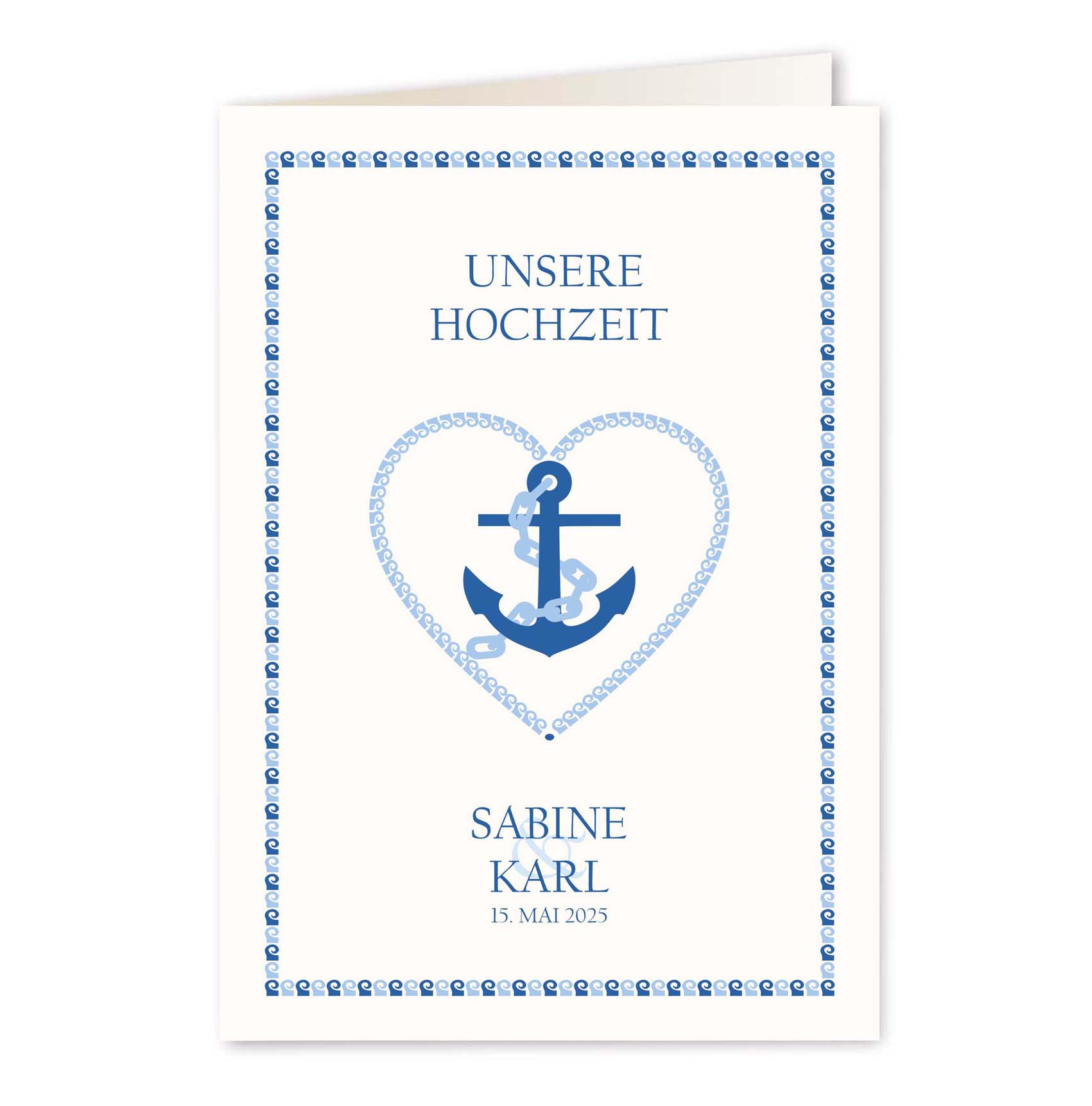 Maritimes Kirchenheft für die Hochzeit mit Ankersymbol im Herz in blau, umrandet mit kleinen Wellen-Symbolen