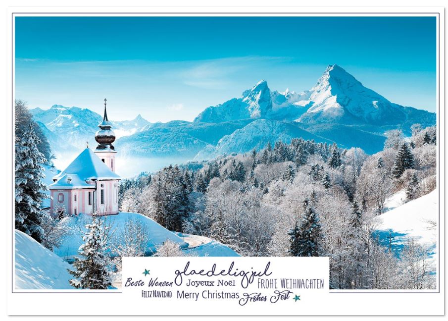 Malerische Weihnachtskarte mit winterlichem Motiv der Bayerischen Alpen und internationalen Grüßen