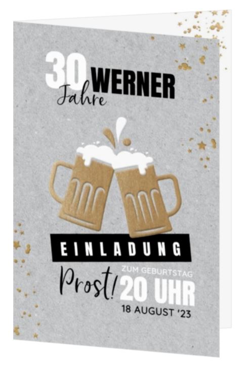 Rustikale Einladungskarte für Männer mit gefüllten Bierkrügen im zünftigen Design