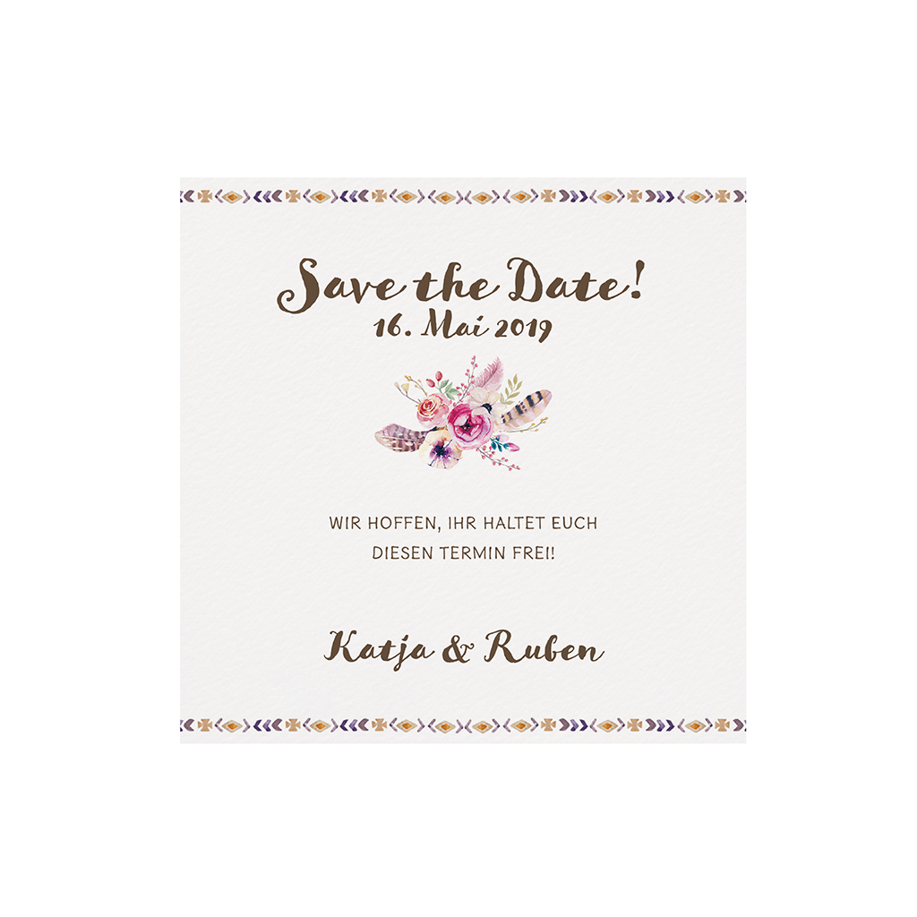 Romantische Save the Date Karte mit Blumenstrauß aus Blumen, Zweigen und Vogelfedern