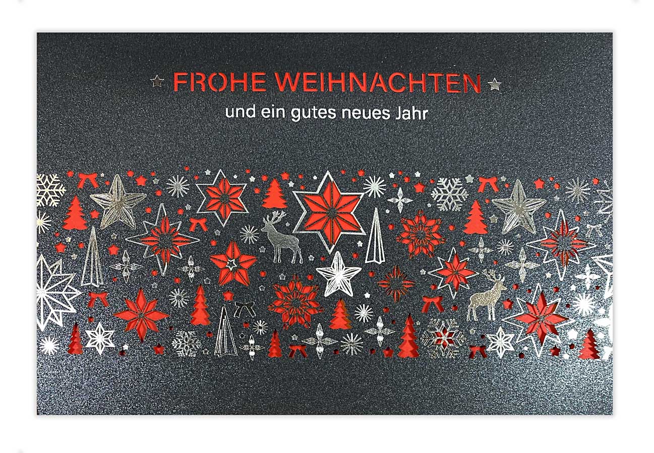 Weihnachtskarte mit Laserstanzung, silberner Prägung und rotem Einlegeblatt